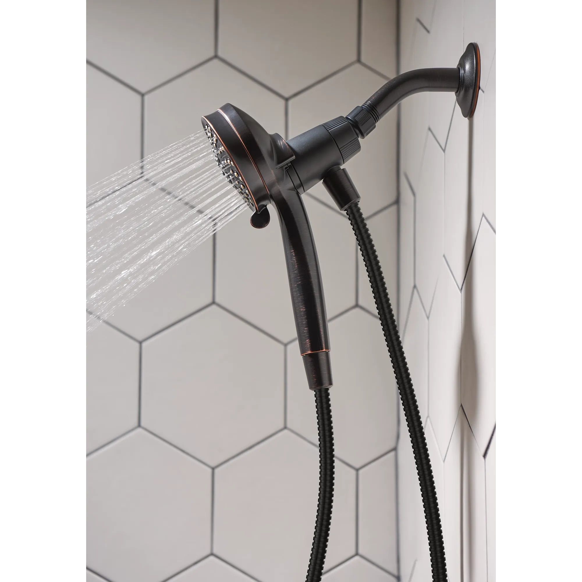 Attract With Magnetix Handheld Shower - Image 38