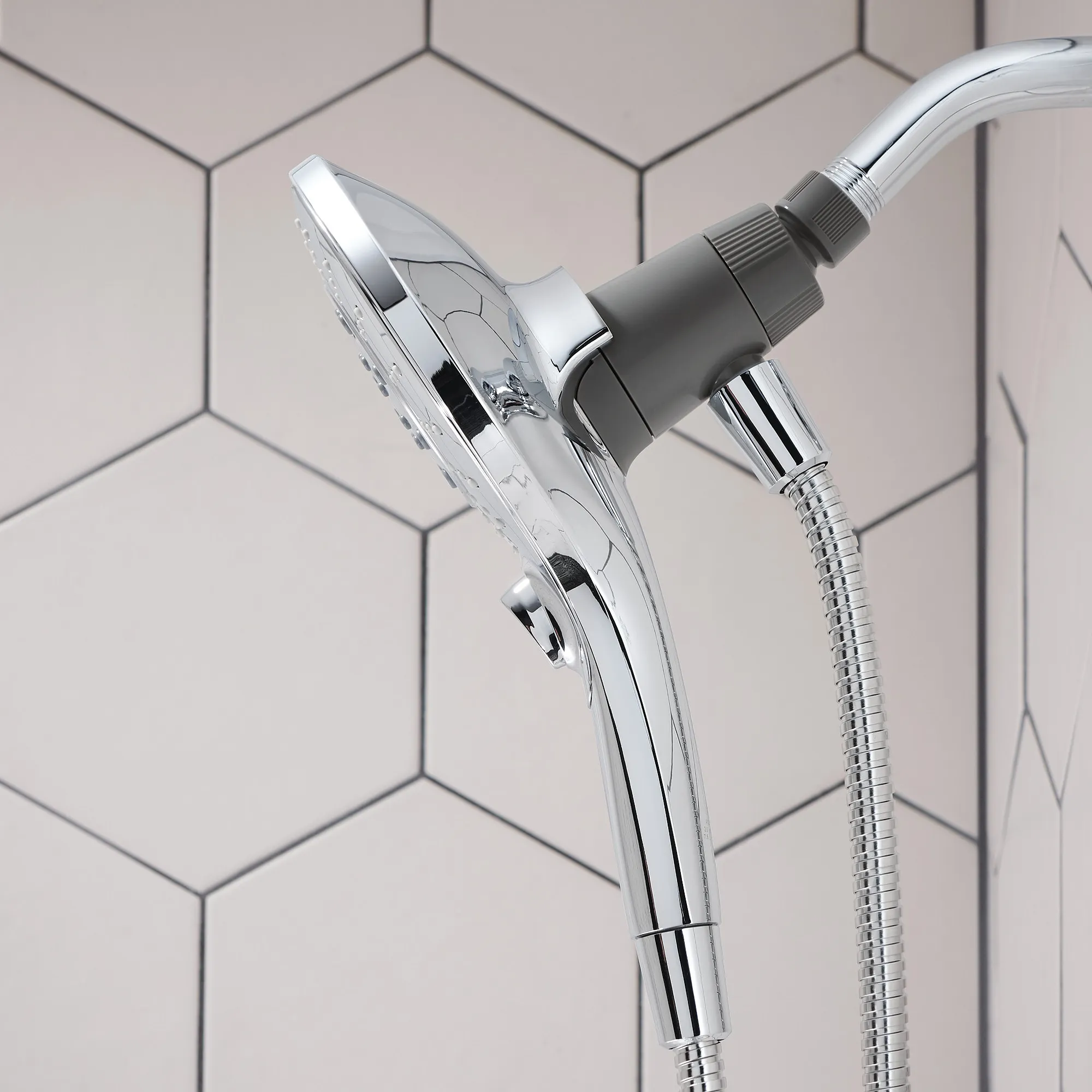 Engage Six-Function 5 1/2" Diameter Spray Head Handheld Shower - Image 5
