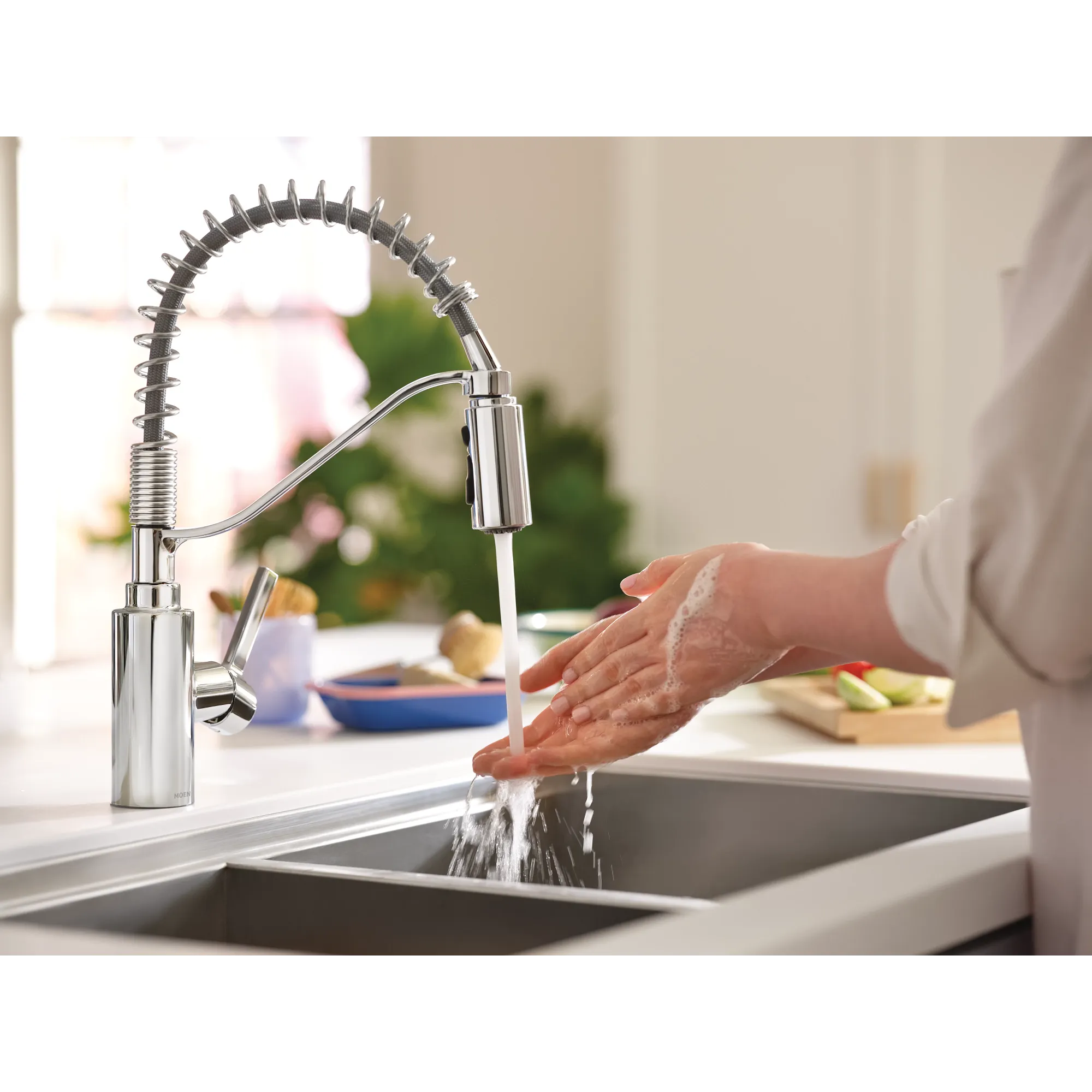 Genta LX One-Handle Pre-Rinse Spring Pulldown Kitchen Faucet - Image 3