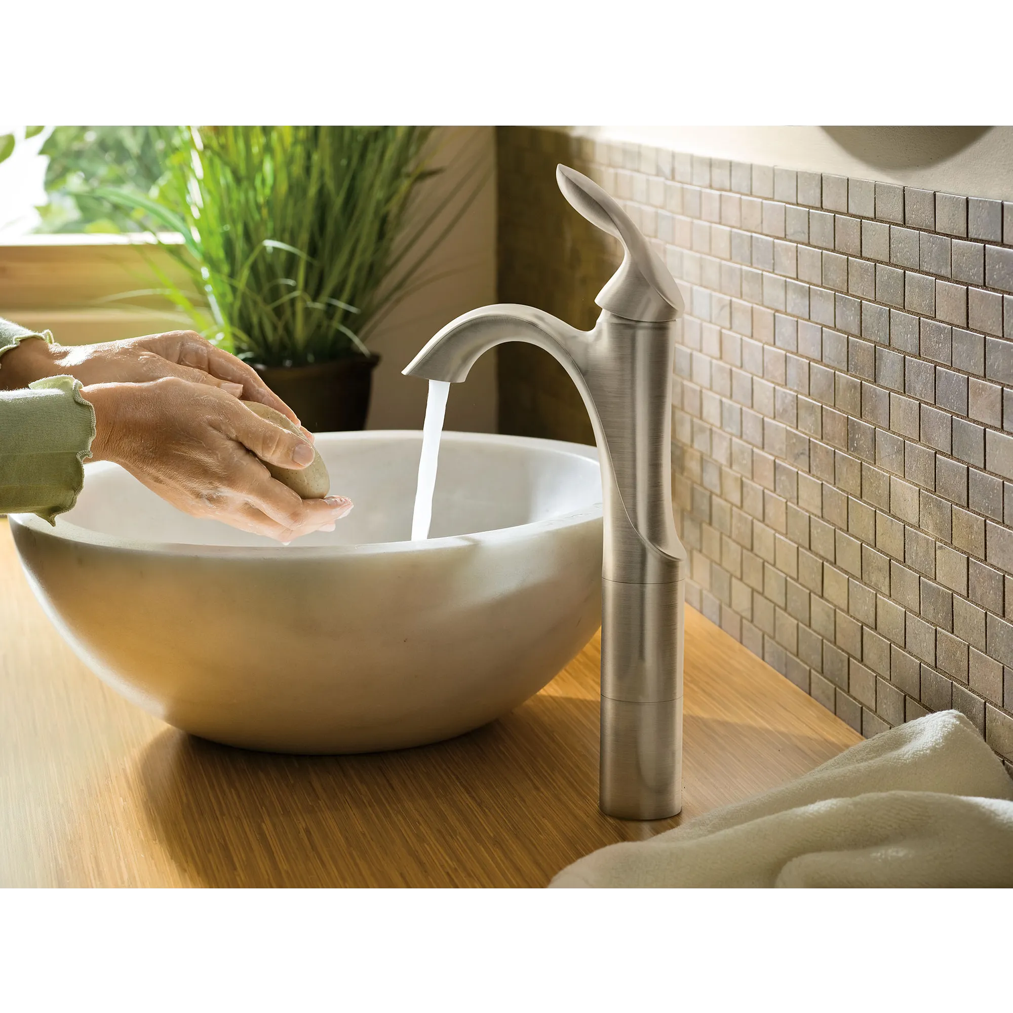 Eva One-handle Bathroom Sink Faucet - Image 5