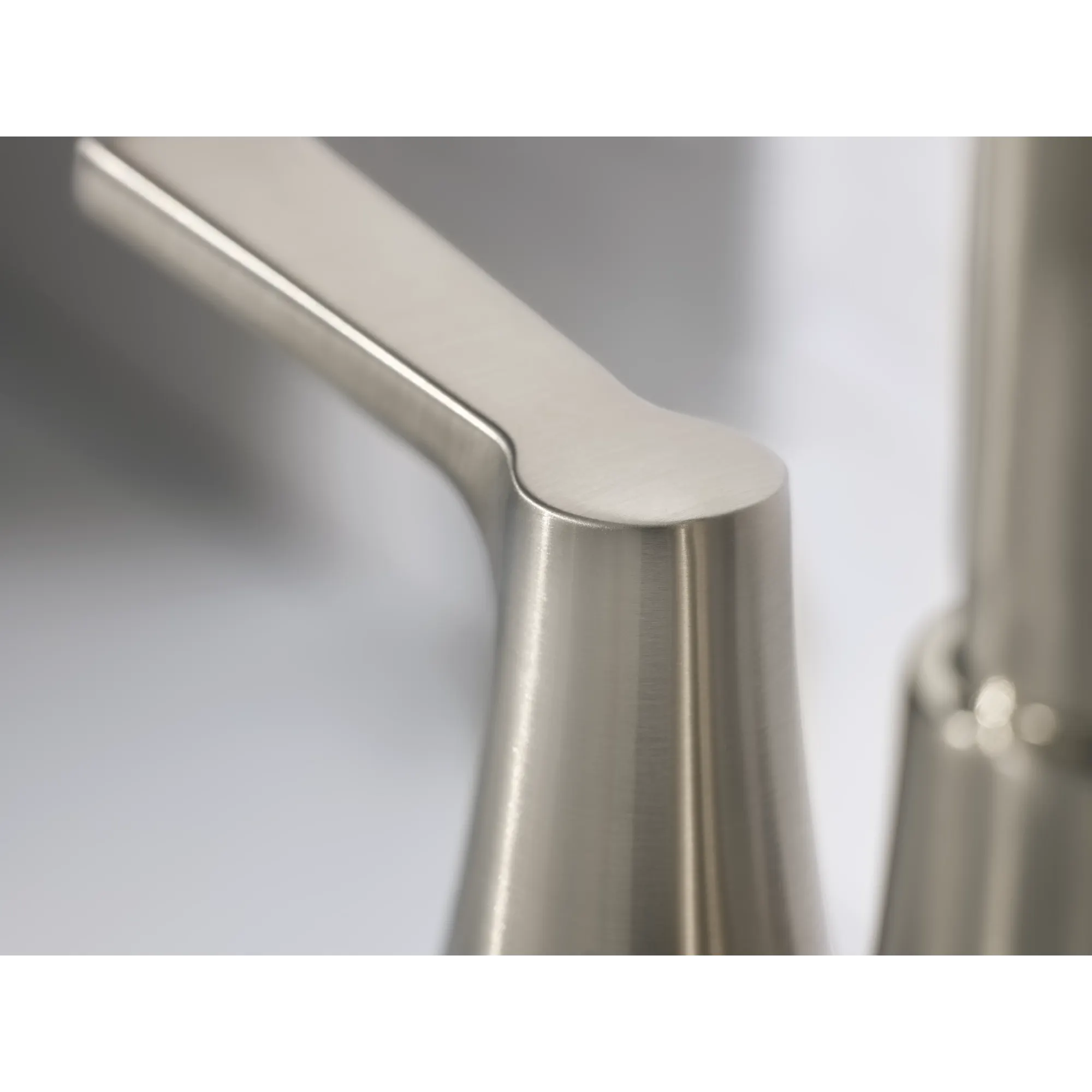 Jase Two-handle Centerset Bathroom Sink Faucet - Image 5