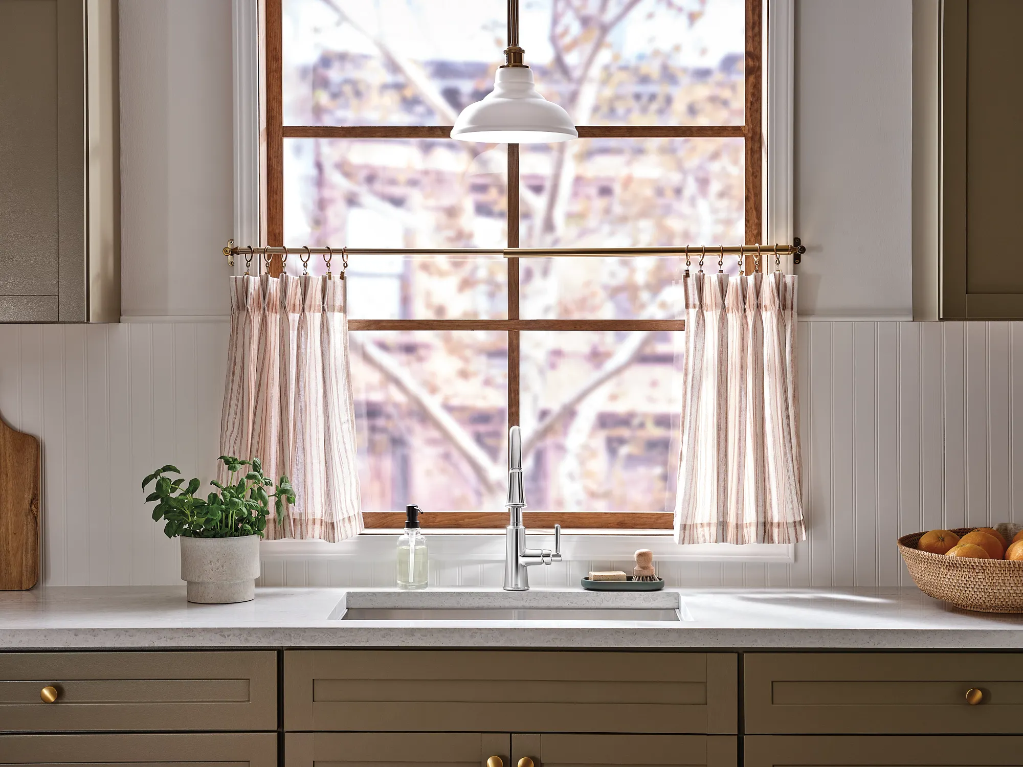 Ember Chrome one-handle high arc pulldown kitchen faucet - Image 4