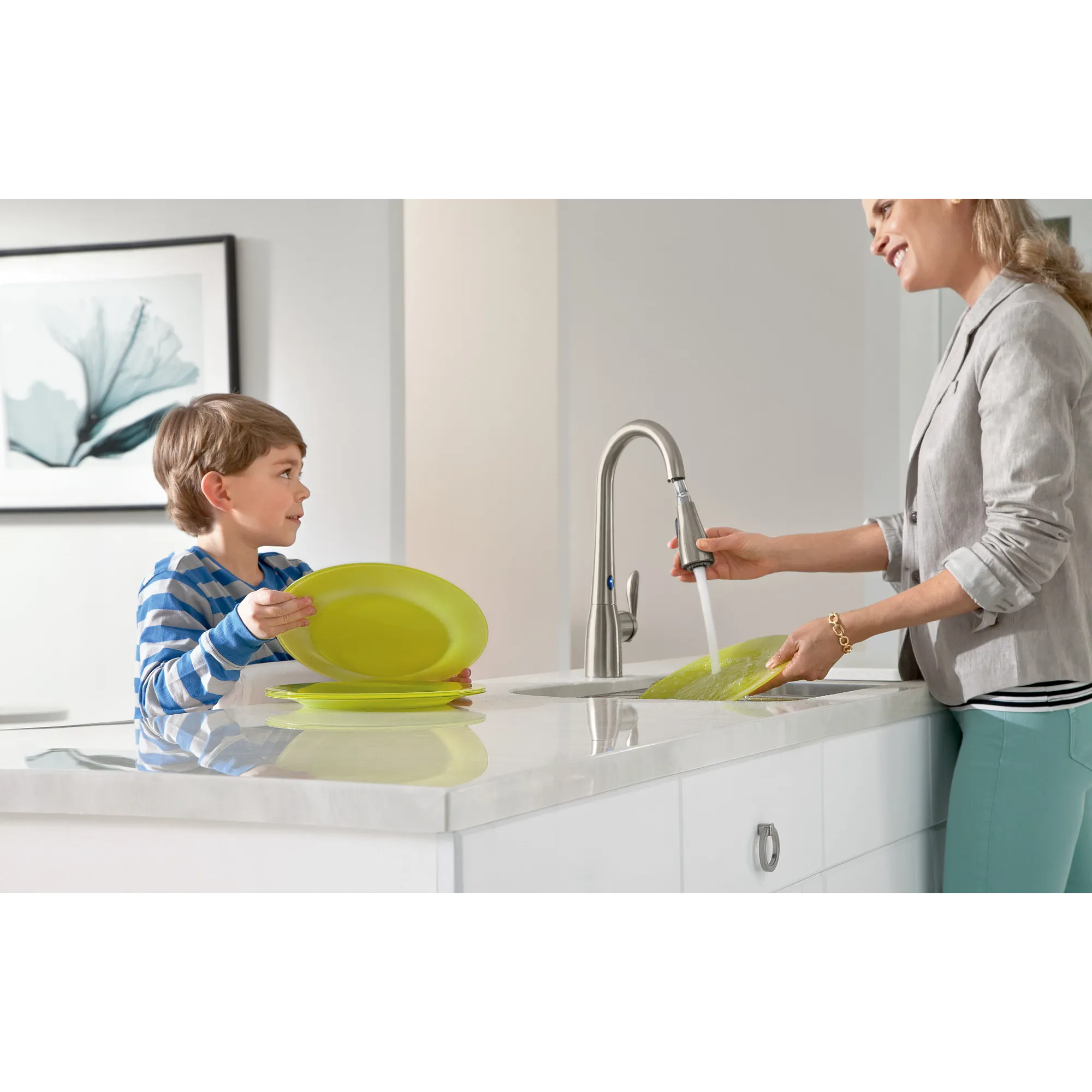 Arbor Chrome One-Handle High Arc Pulldown Kitchen Faucet - Image 4