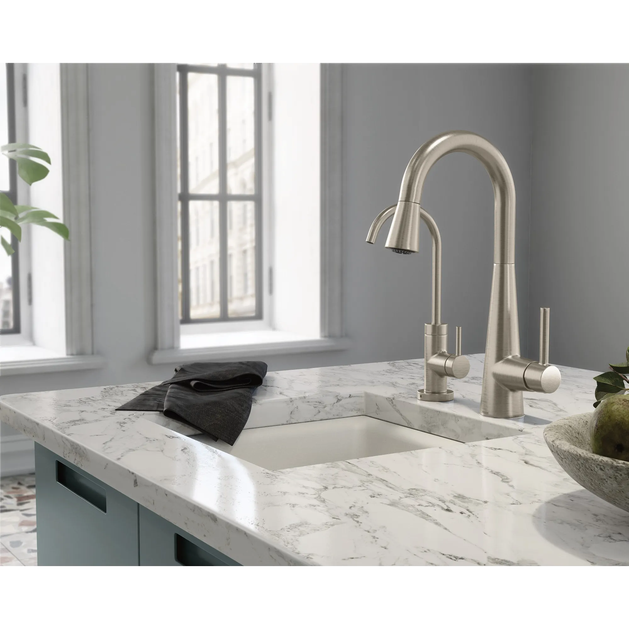Sleek One-Handle Pulldown Bar Faucet - Image 18