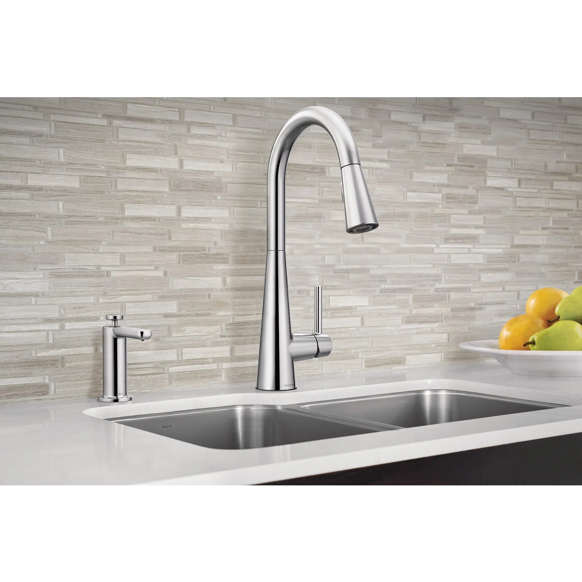 Sleek One-Handle High Arc Pulldown Kitchen Faucet - Image 3