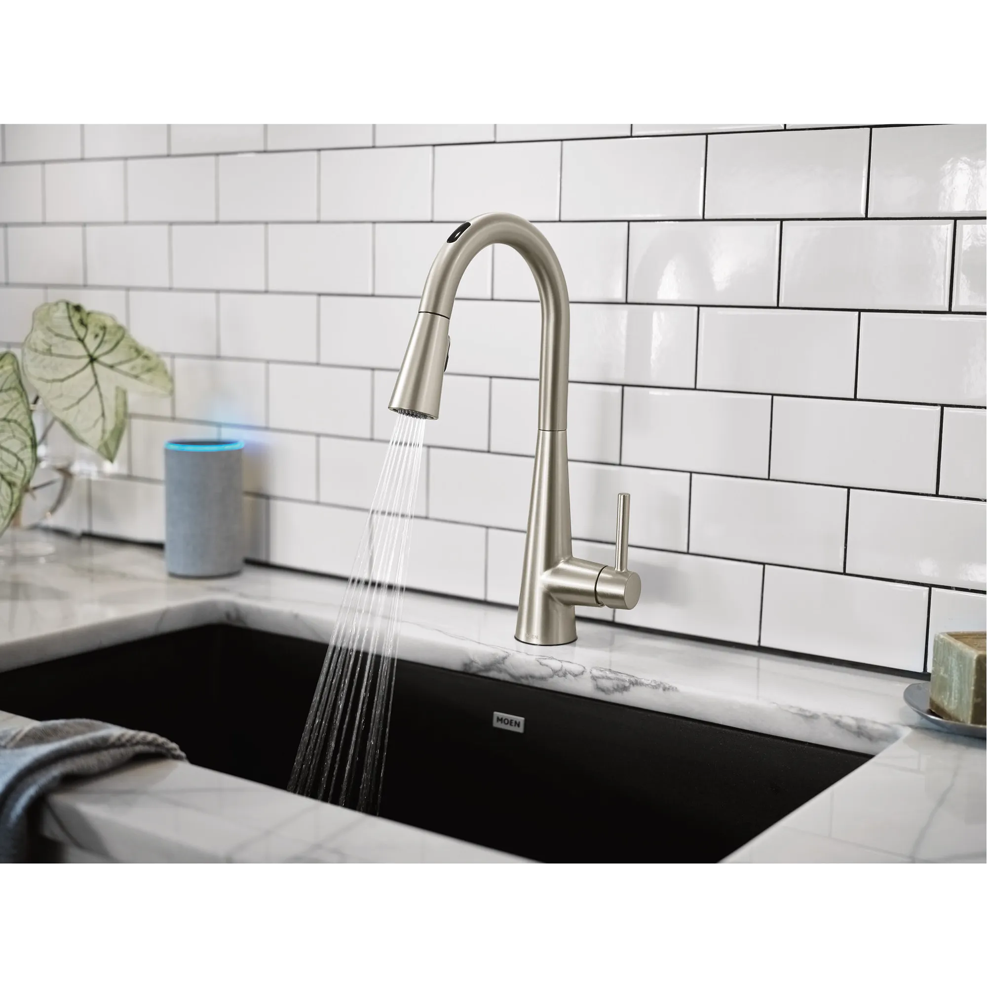 Sleek Smart Pulldown Touchless Kitchen Faucet - Image 13