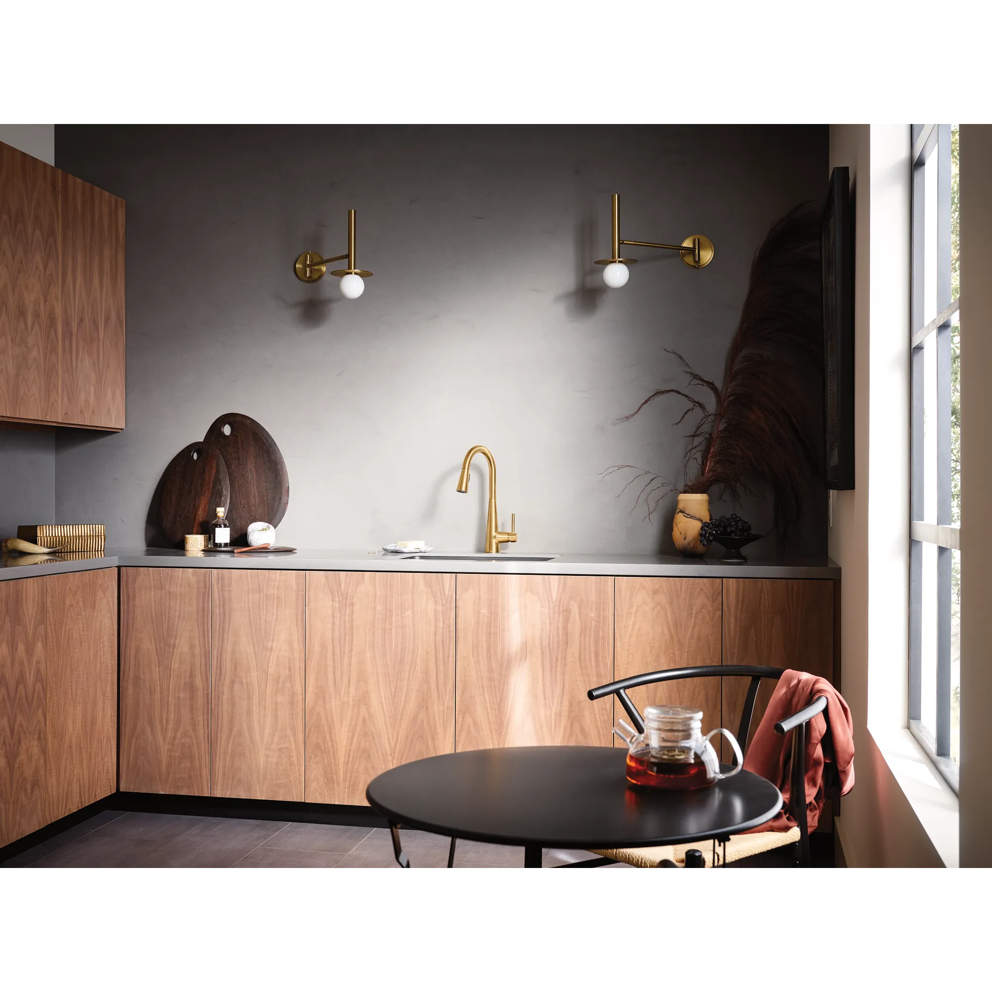 Sleek MotionSense Wave One-Handle Pulldown Touchless Kitchen Faucet - Image 19