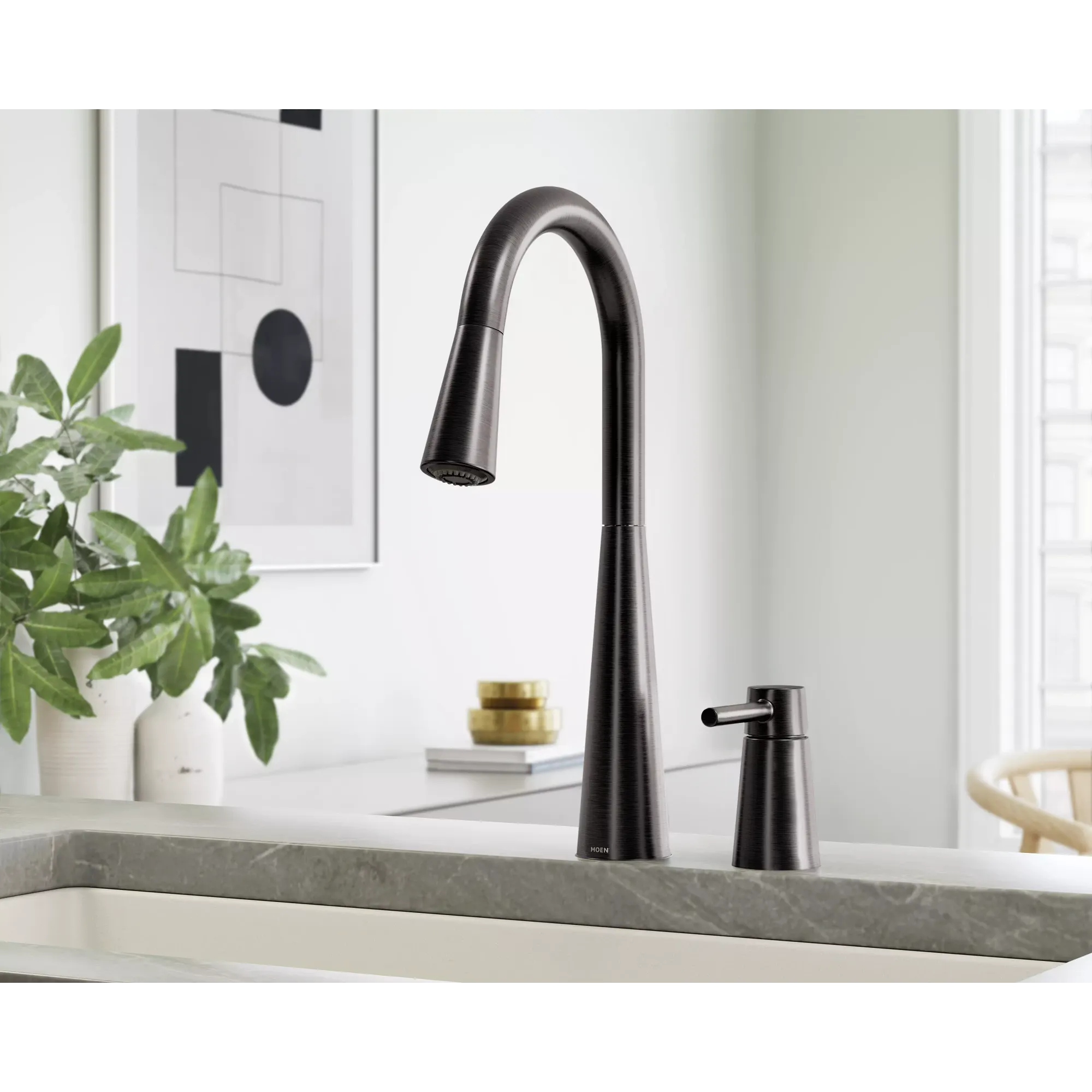 Sleek One-Handle Pulldown Kitchen Faucet - Image 20