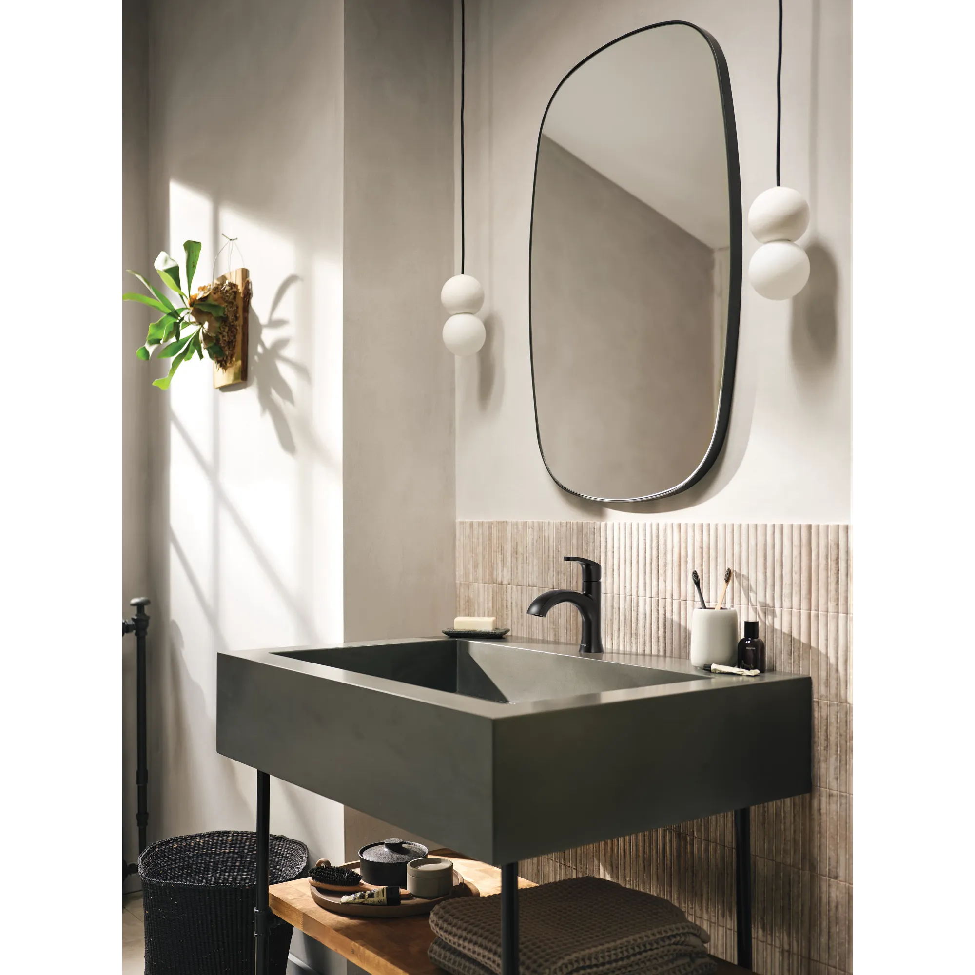 Karis One-handle Bathroom Sink Faucet - Image 7