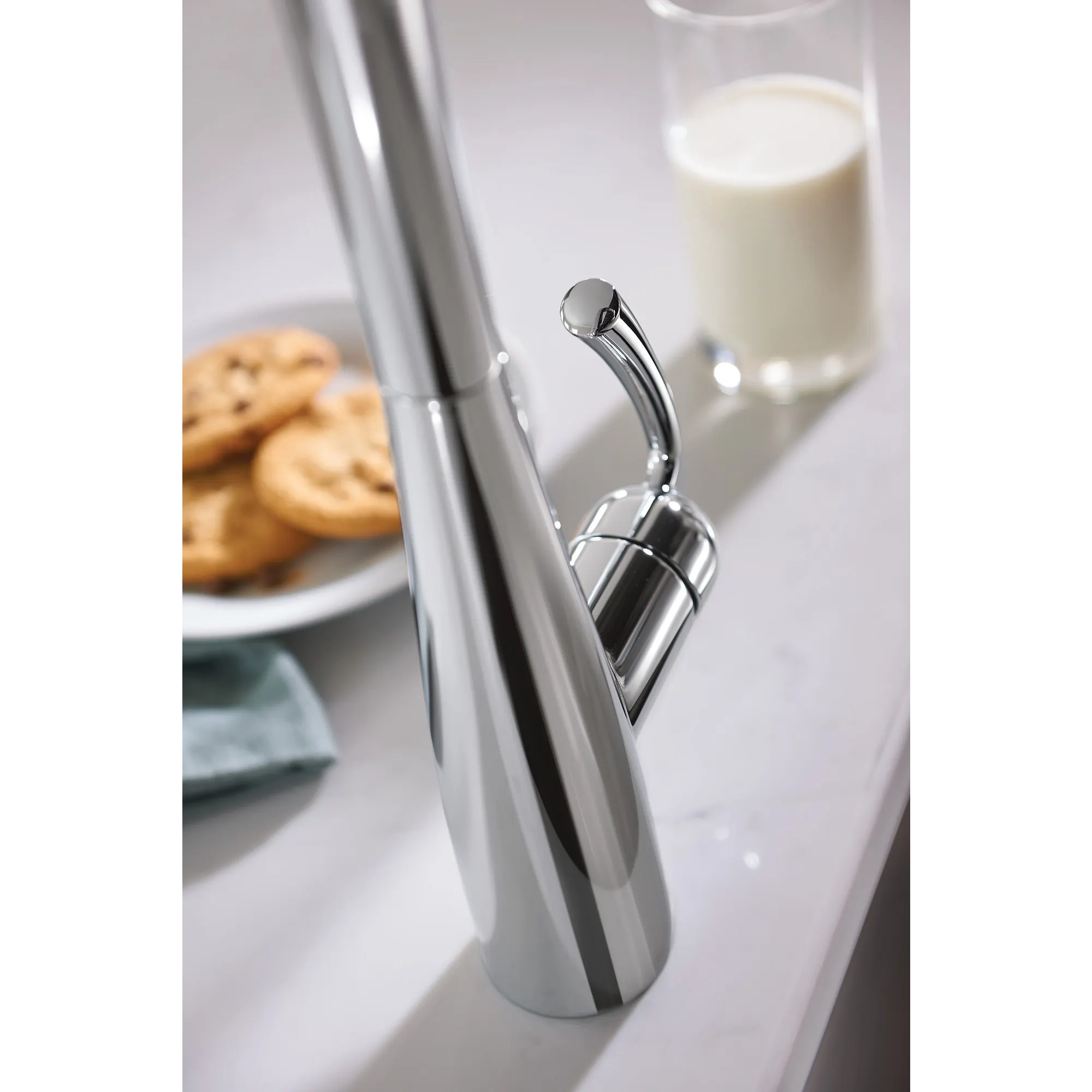 Essie One-Handle Pulldown Kitchen Faucet - Image 7