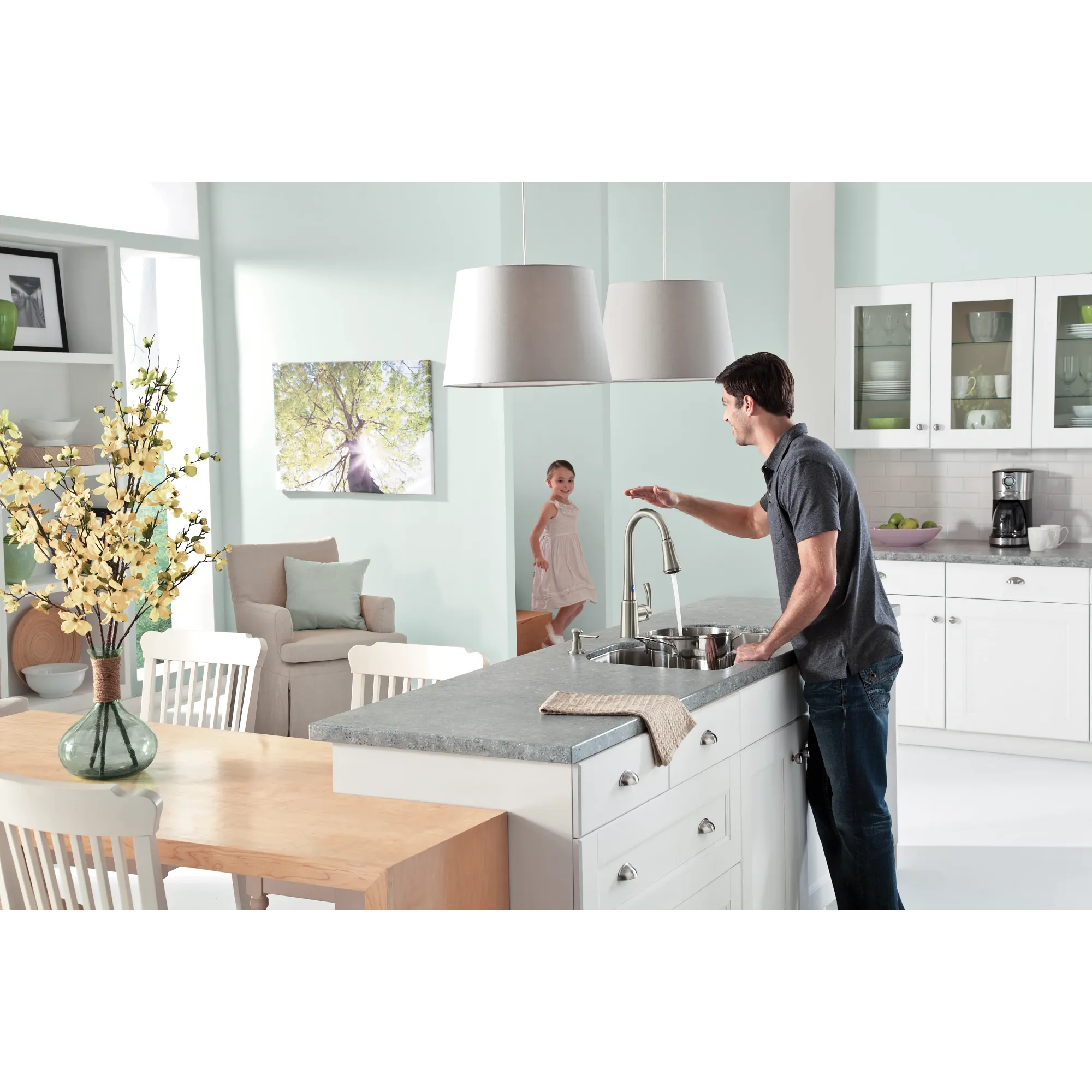 Delaney with MotionSense Spot Resist Stainless One-Handle High Arc Pulldown Kitchen Faucet - Image 4
