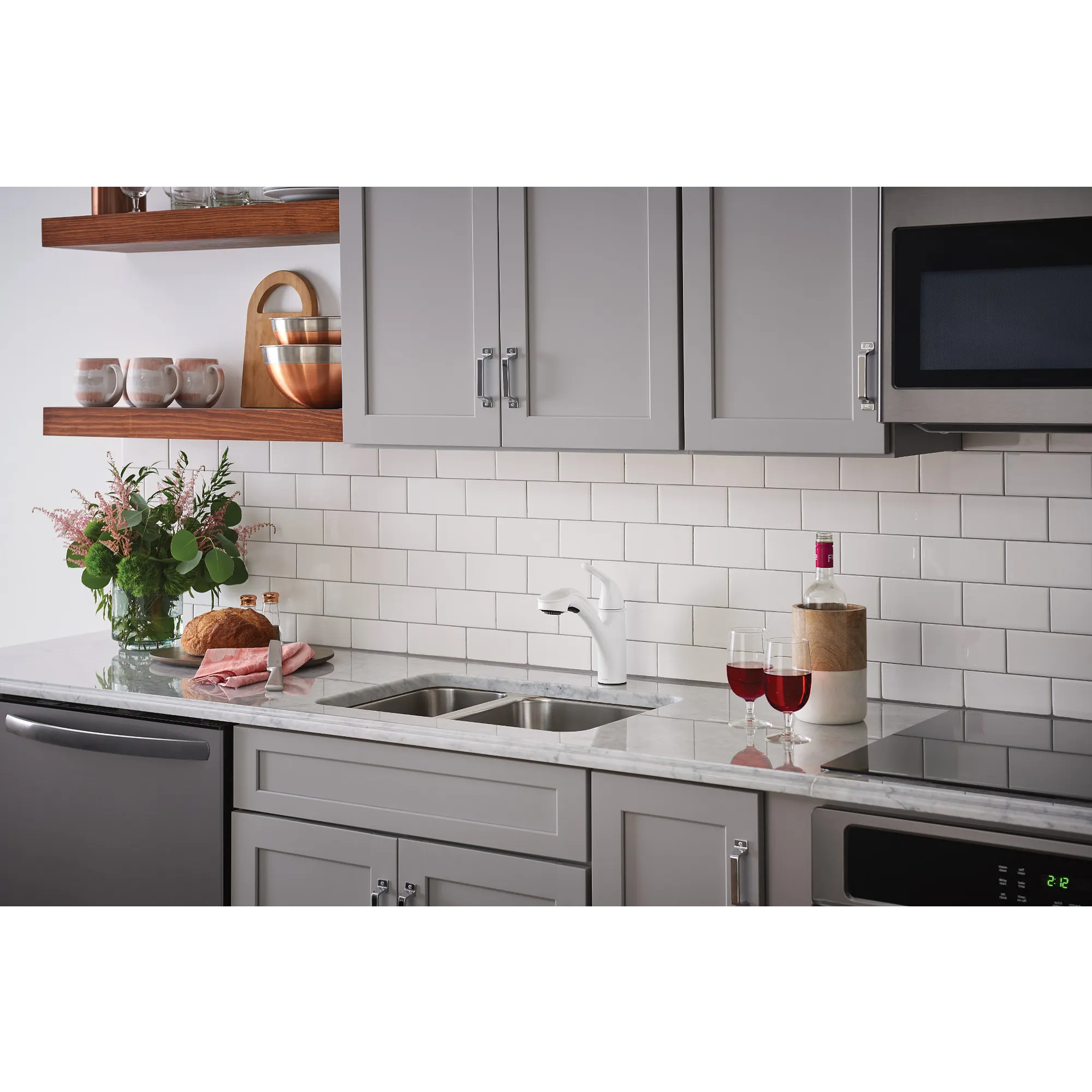 Brecklyn One-Handle Pullout Kitchen Faucet - Image 14