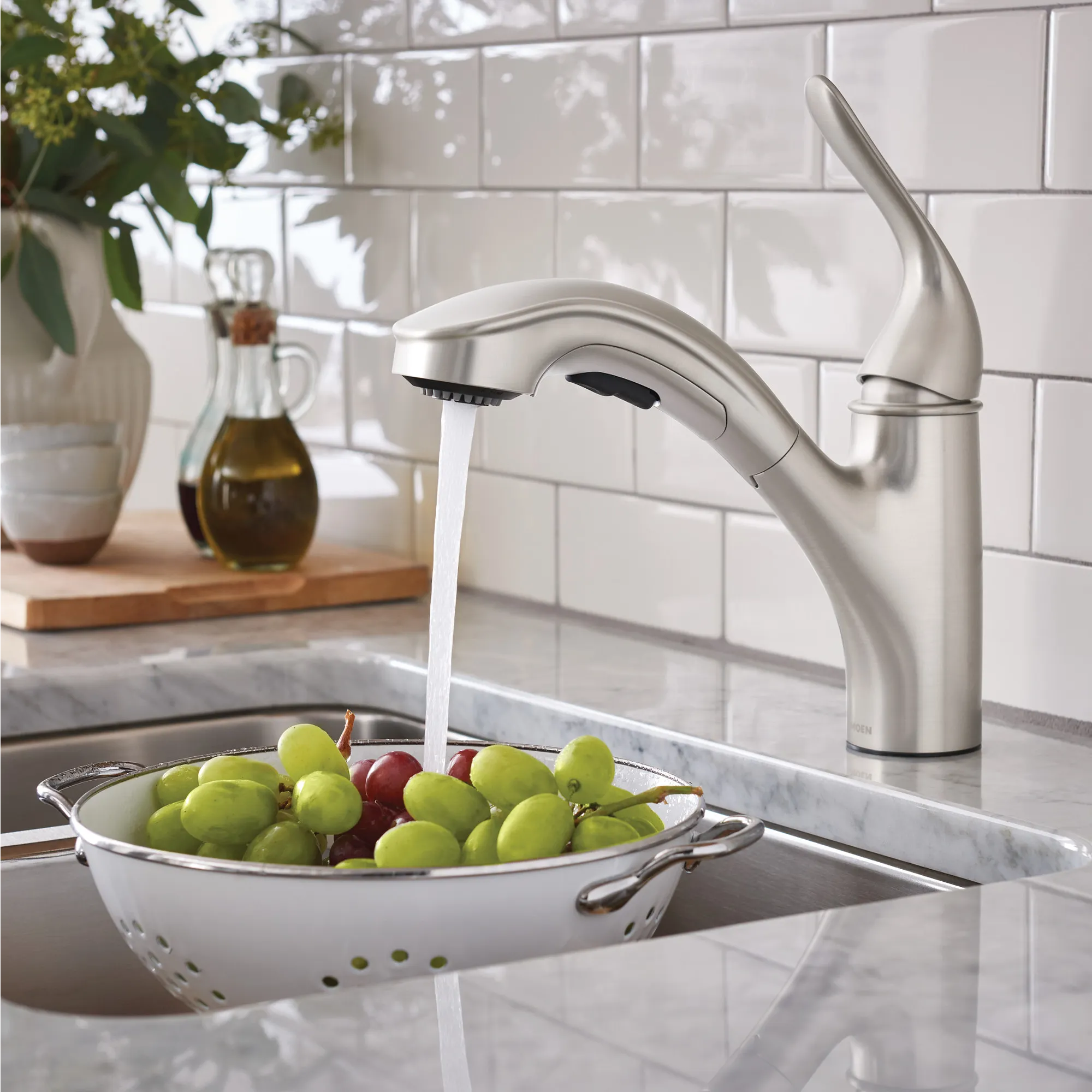 Brecklyn One-Handle Pullout Kitchen Faucet - Image 38