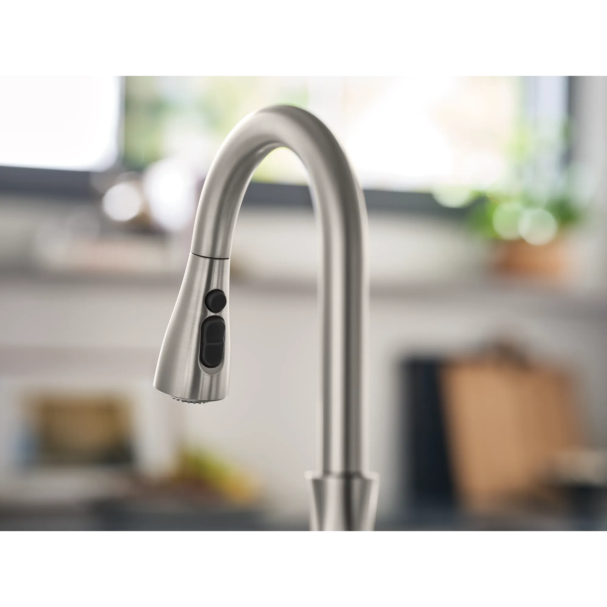 Arlia Chrome one-handle high arc pulldown kitchen faucet - Image 29