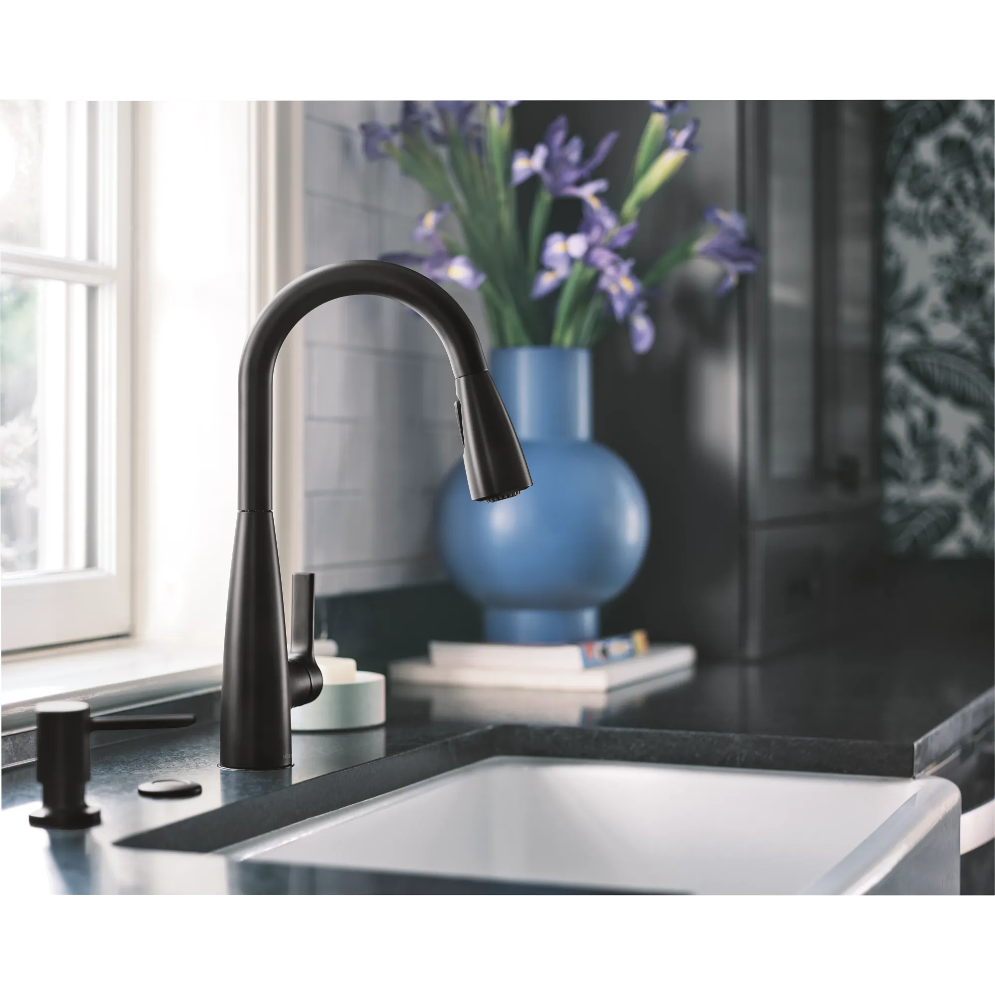 Haelyn One-Handle High Arc Pulldown Kitchen Faucet - Image 18