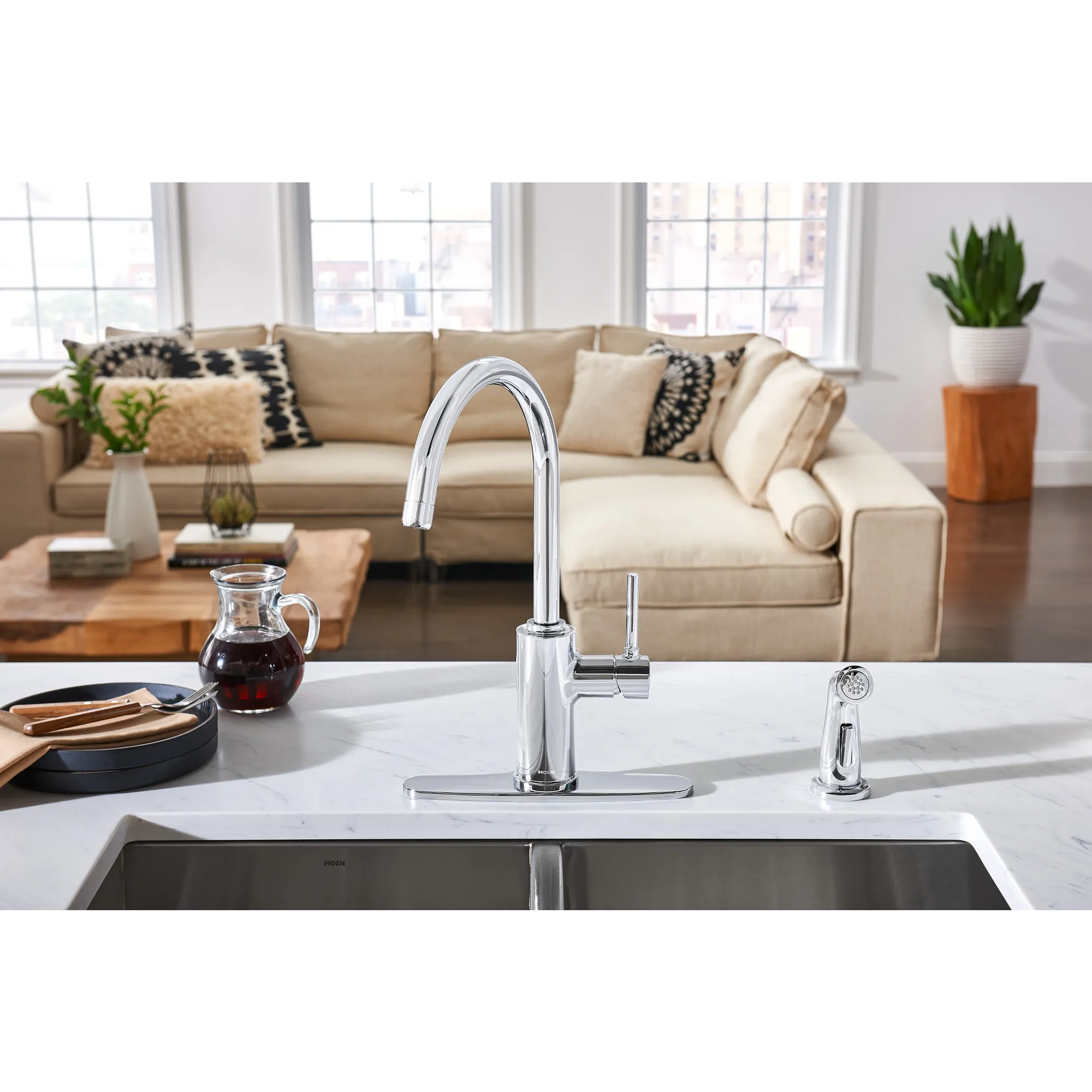 Sombra One-Handle Kitchen Faucet - Image 6