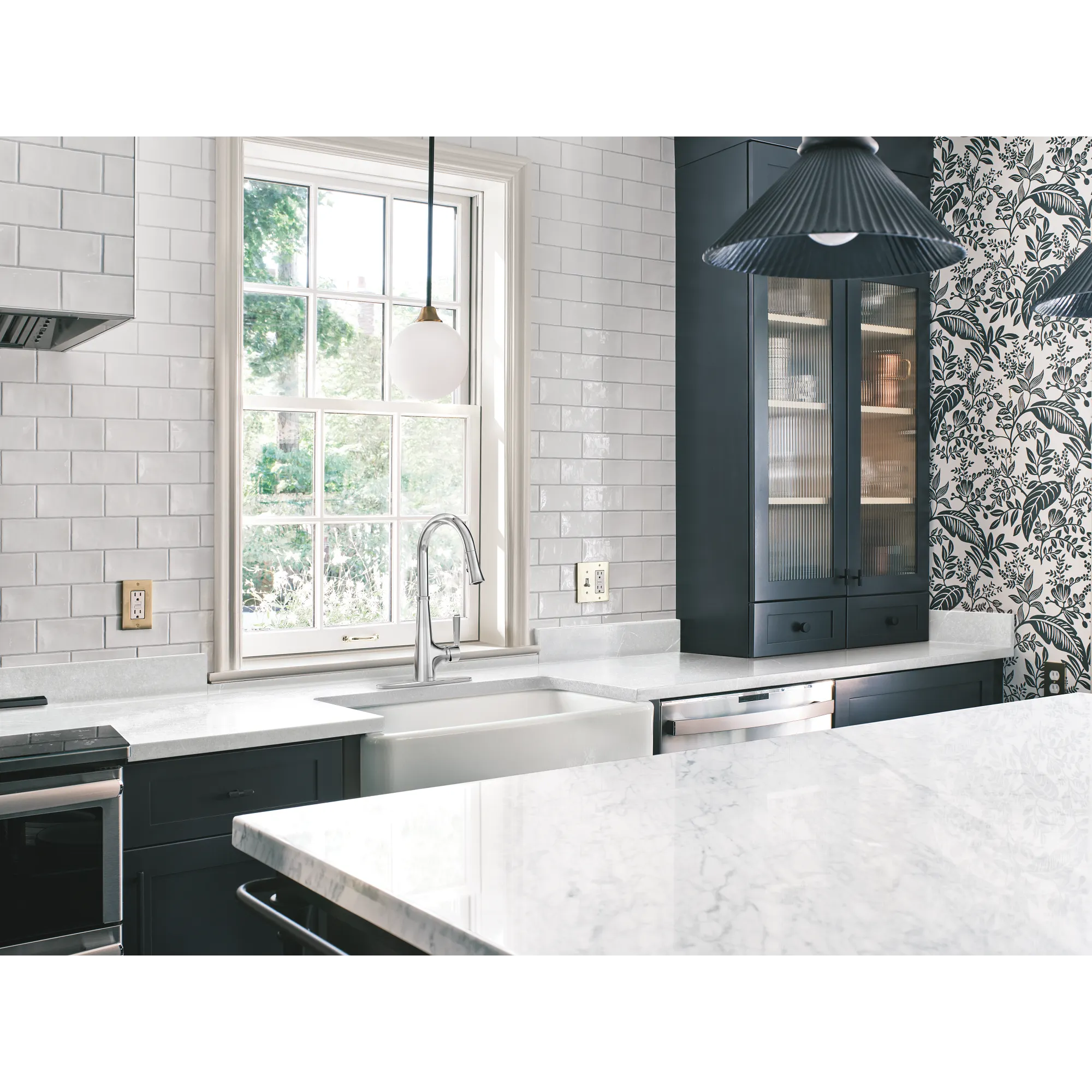 Joplin Chrome one-handle high arc kitchen faucet - Image 3