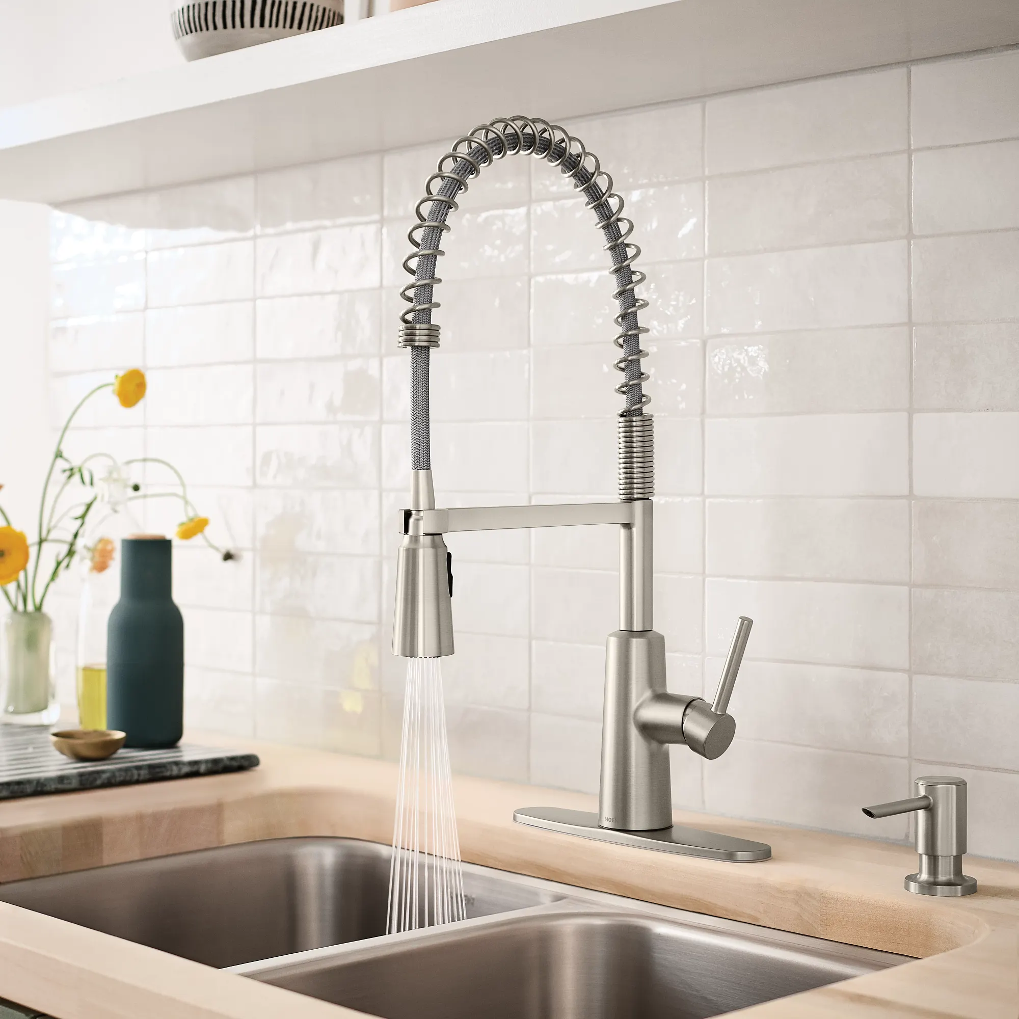 Nori One-Handle Pre-Rinse Spring Pulldown Kitchen Faucet - Image 12