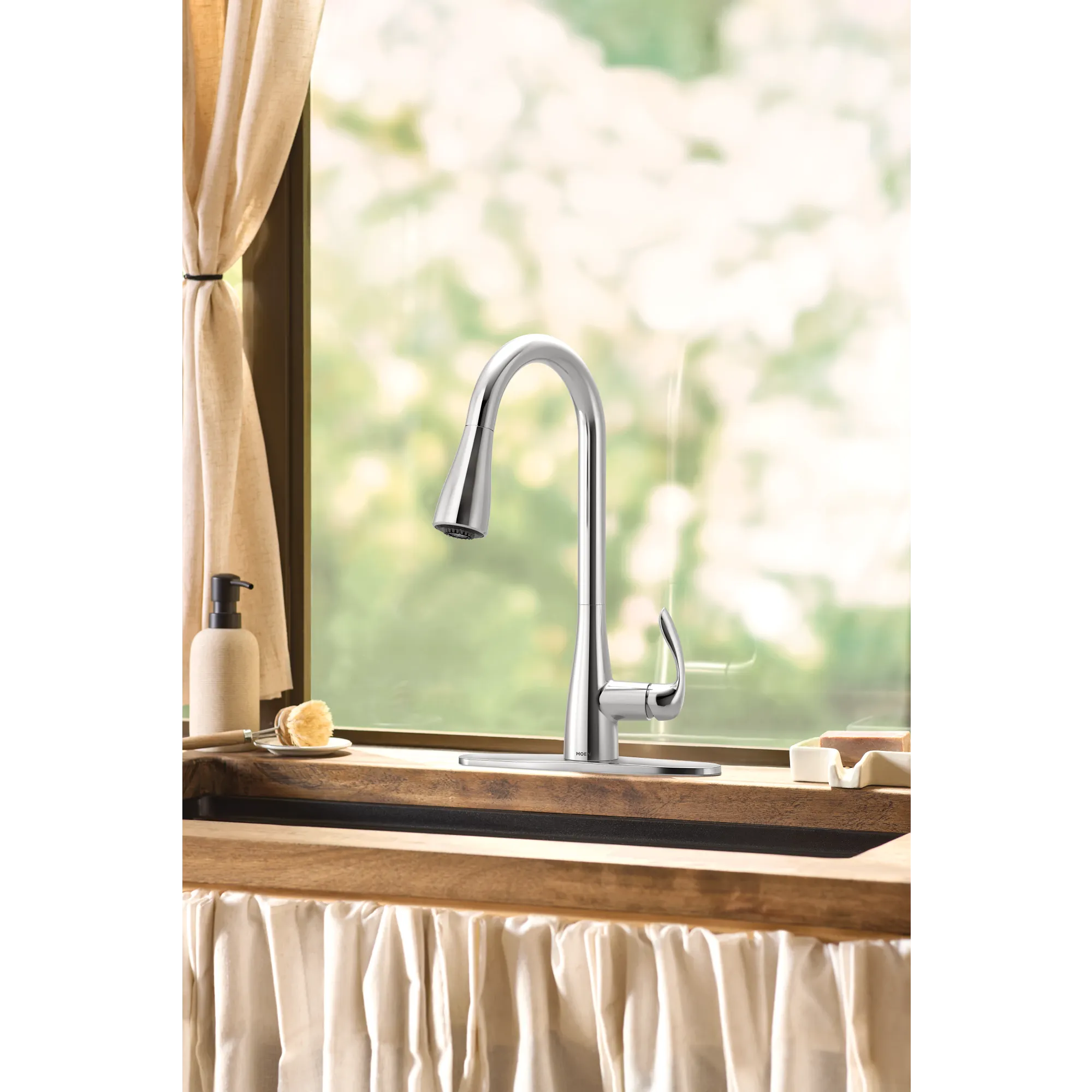 Georgene Chrome one-handle high arc pulldown kitchen faucet - Image 4