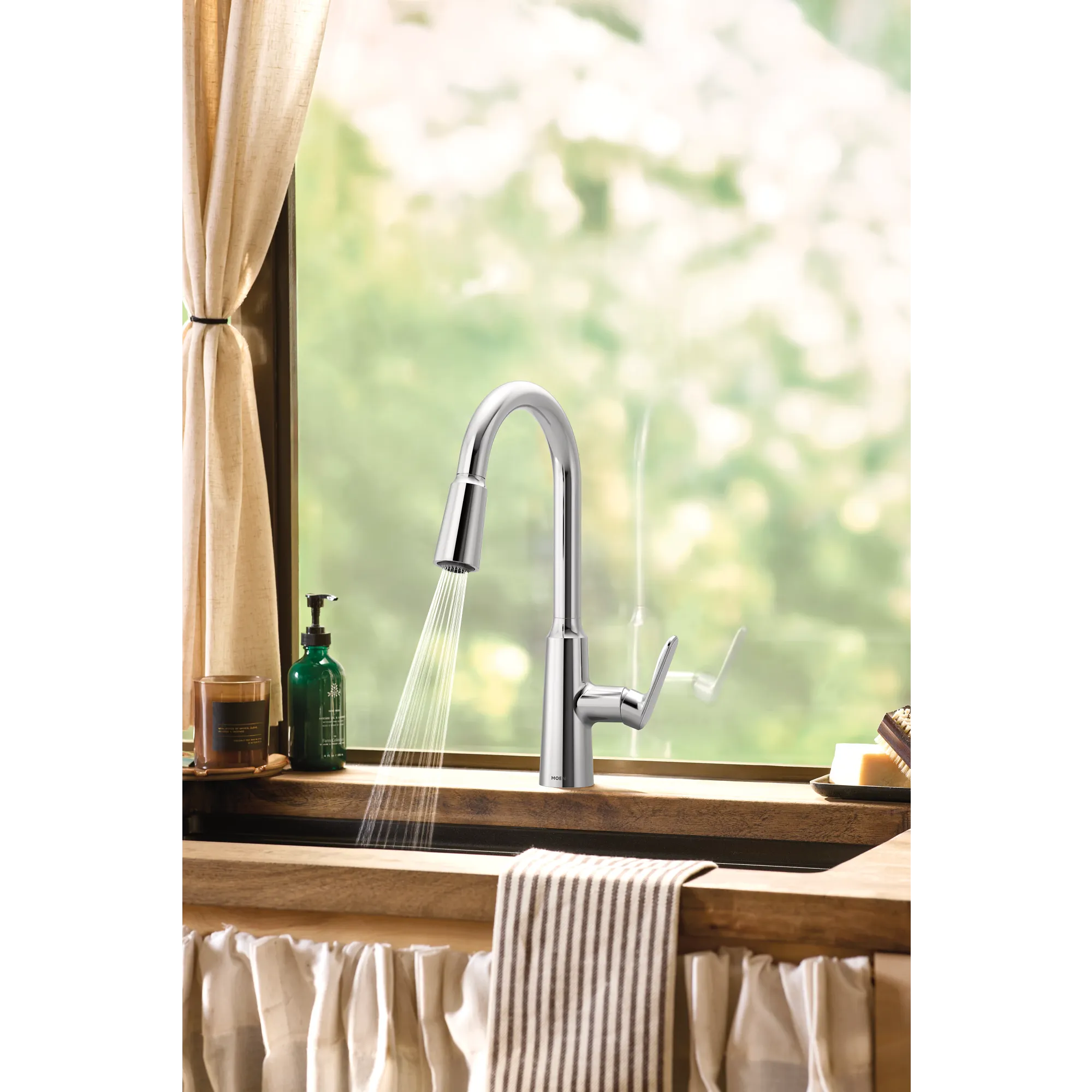 Edwyn Chrome one-handle high arc pulldown kitchen faucet - Image 16