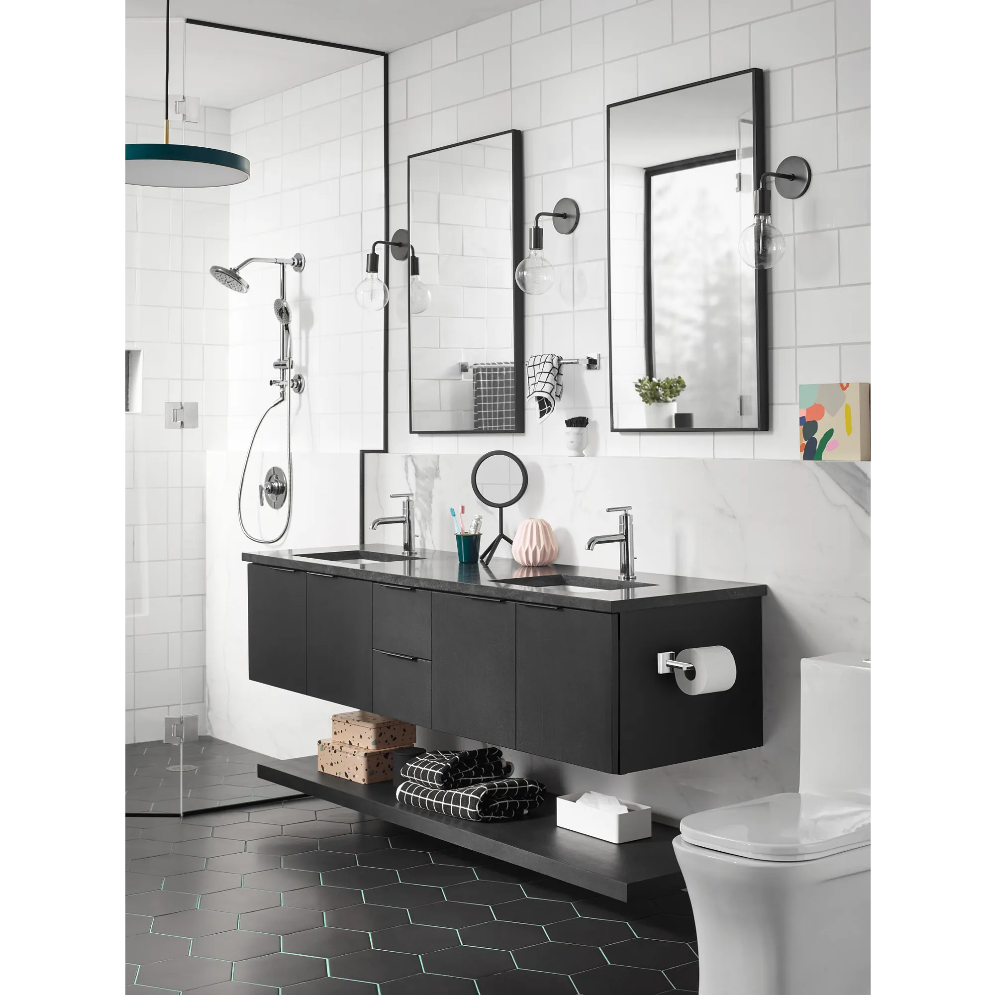 Triva Chrome 24" towel bar - Image 5