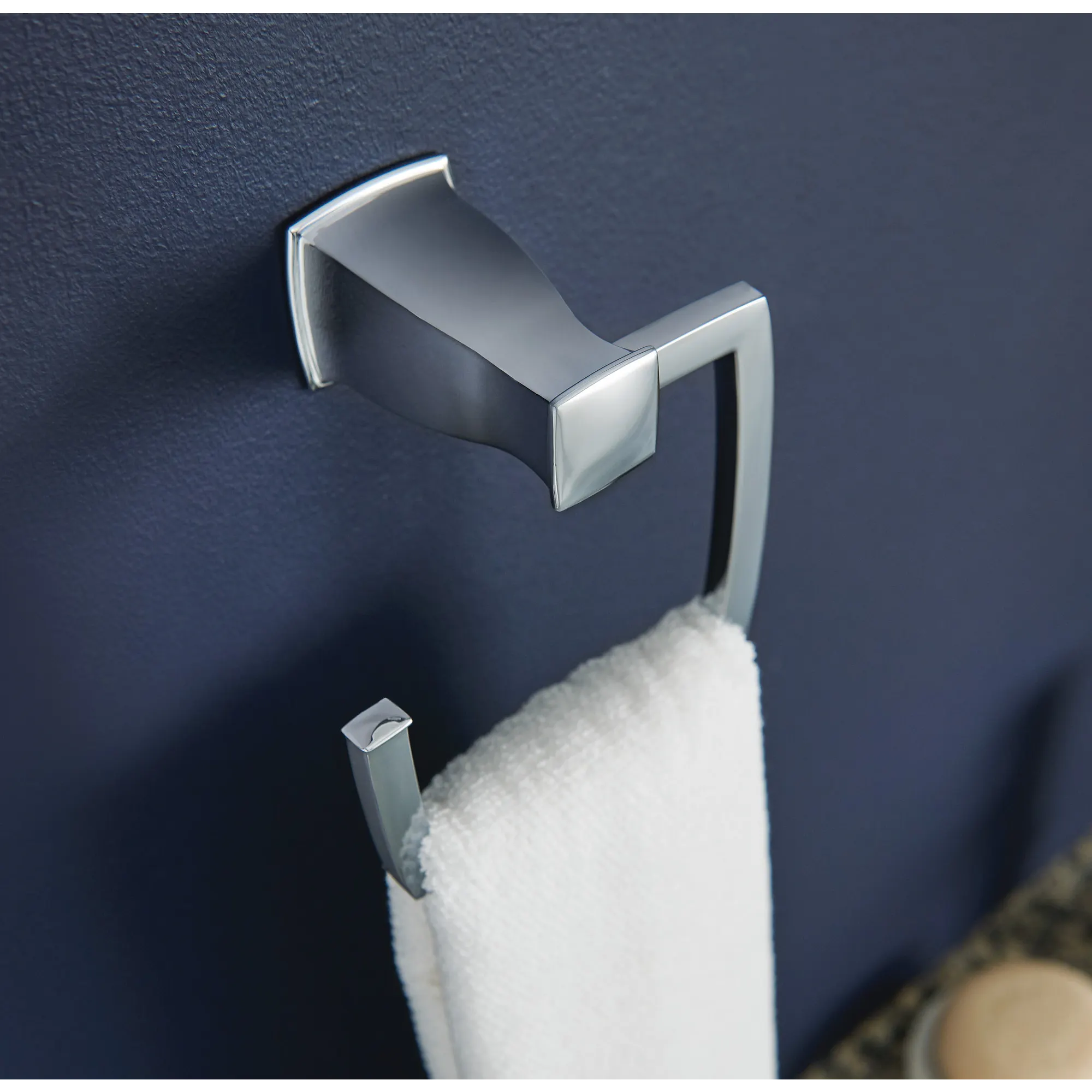 Hensley Chrome Towel Ring - Image 2
