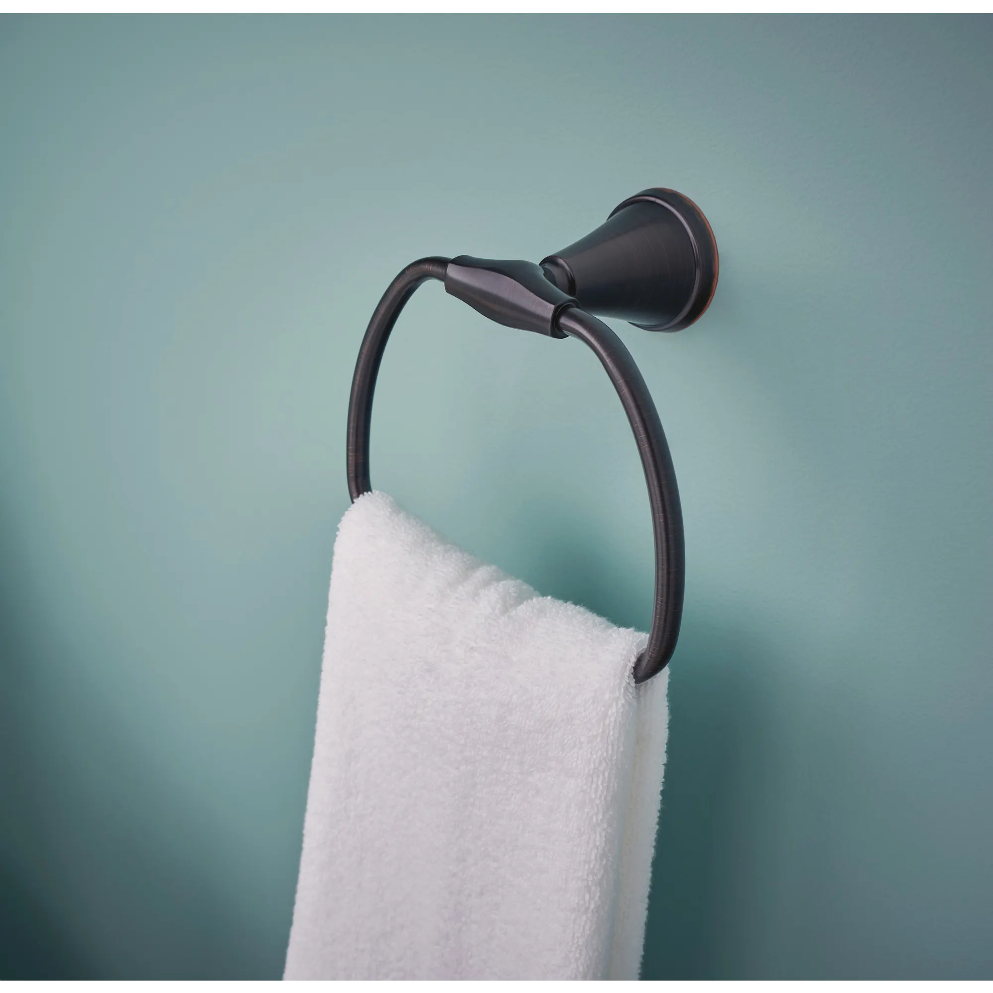 Tiffin Towel Ring - Image 12