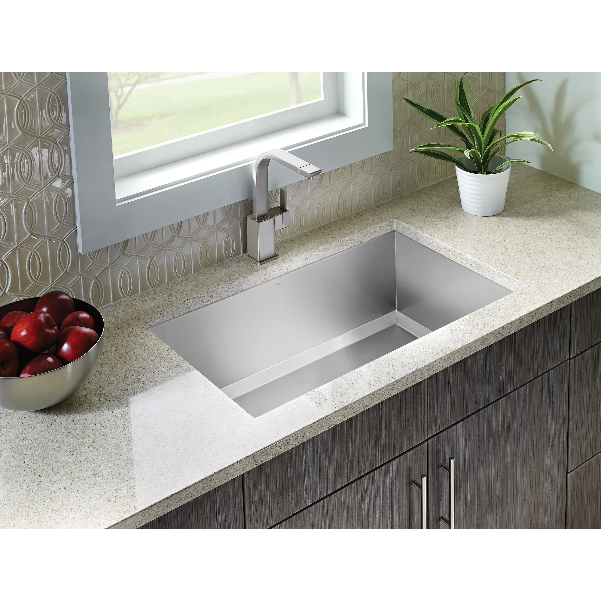 90 Degree Chrome One-Handle High Arc Bar Faucet - Image 9