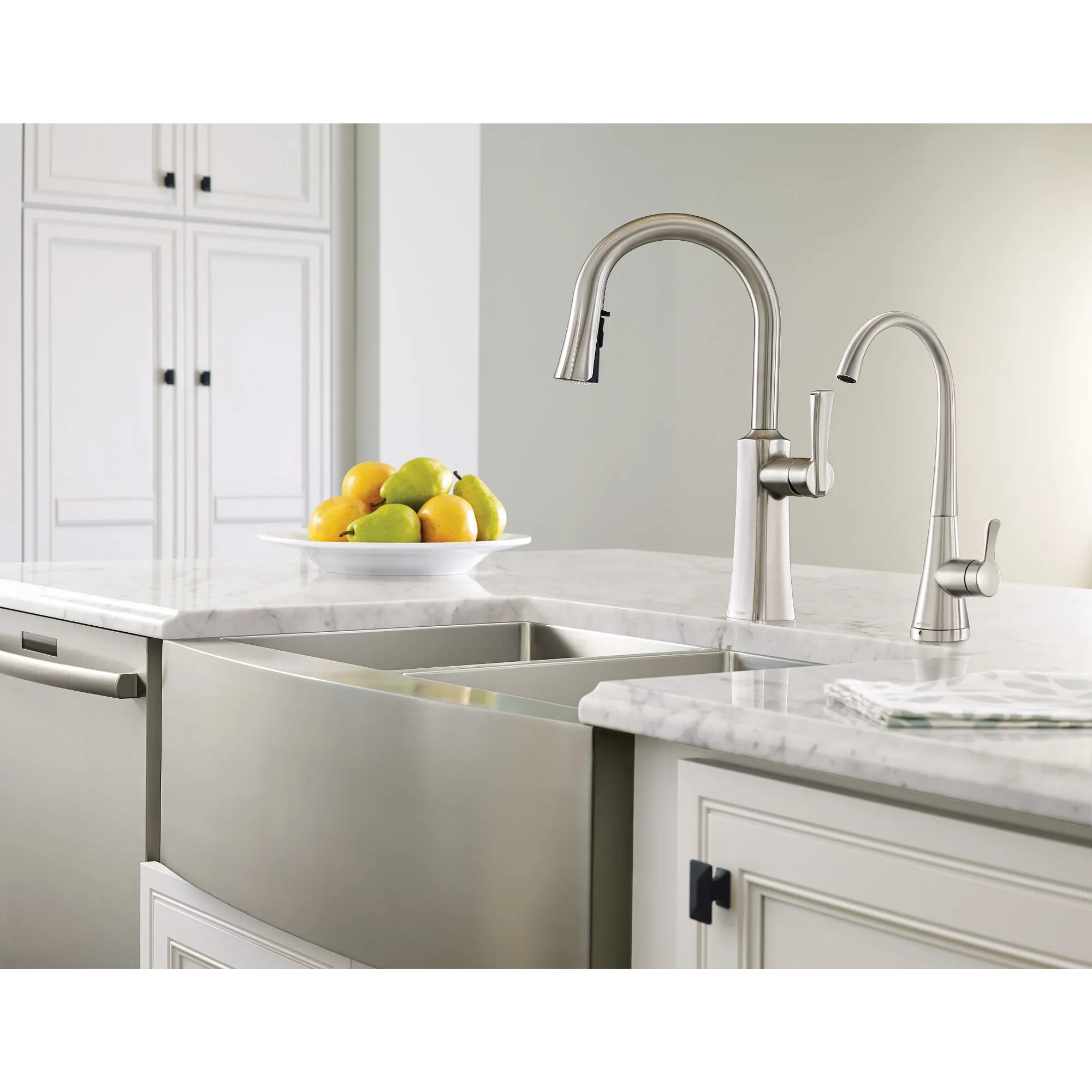 Etch Chrome One-Handle High Arc Pulldown Kitchen Faucet - Image 3