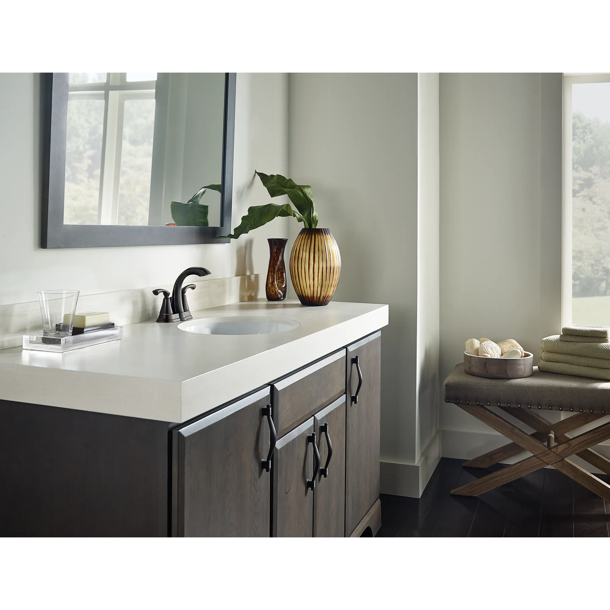 Tiffin Two-handle Centerset Bathroom Sink Faucet - Image 7