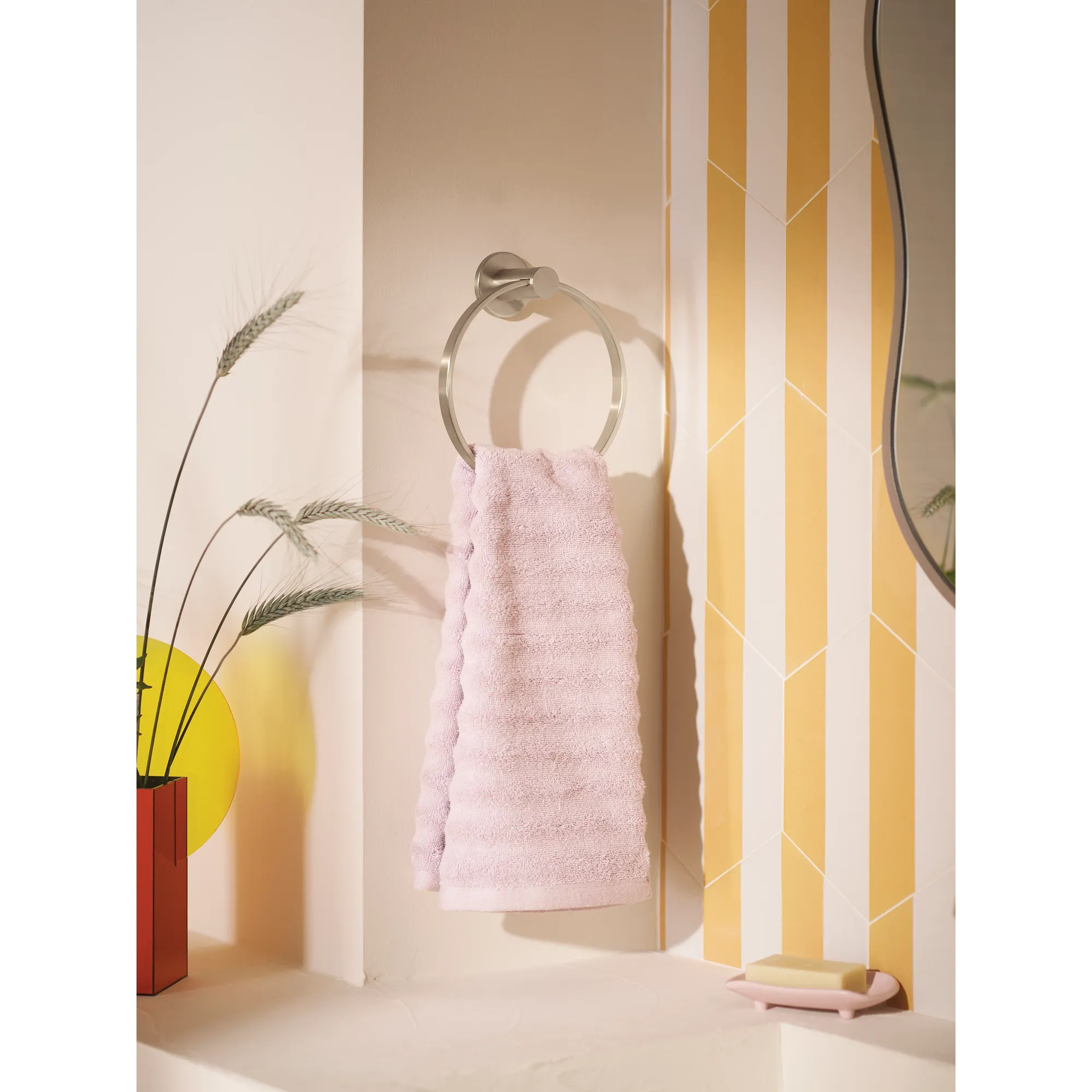 Avri Towel Ring - Image 11