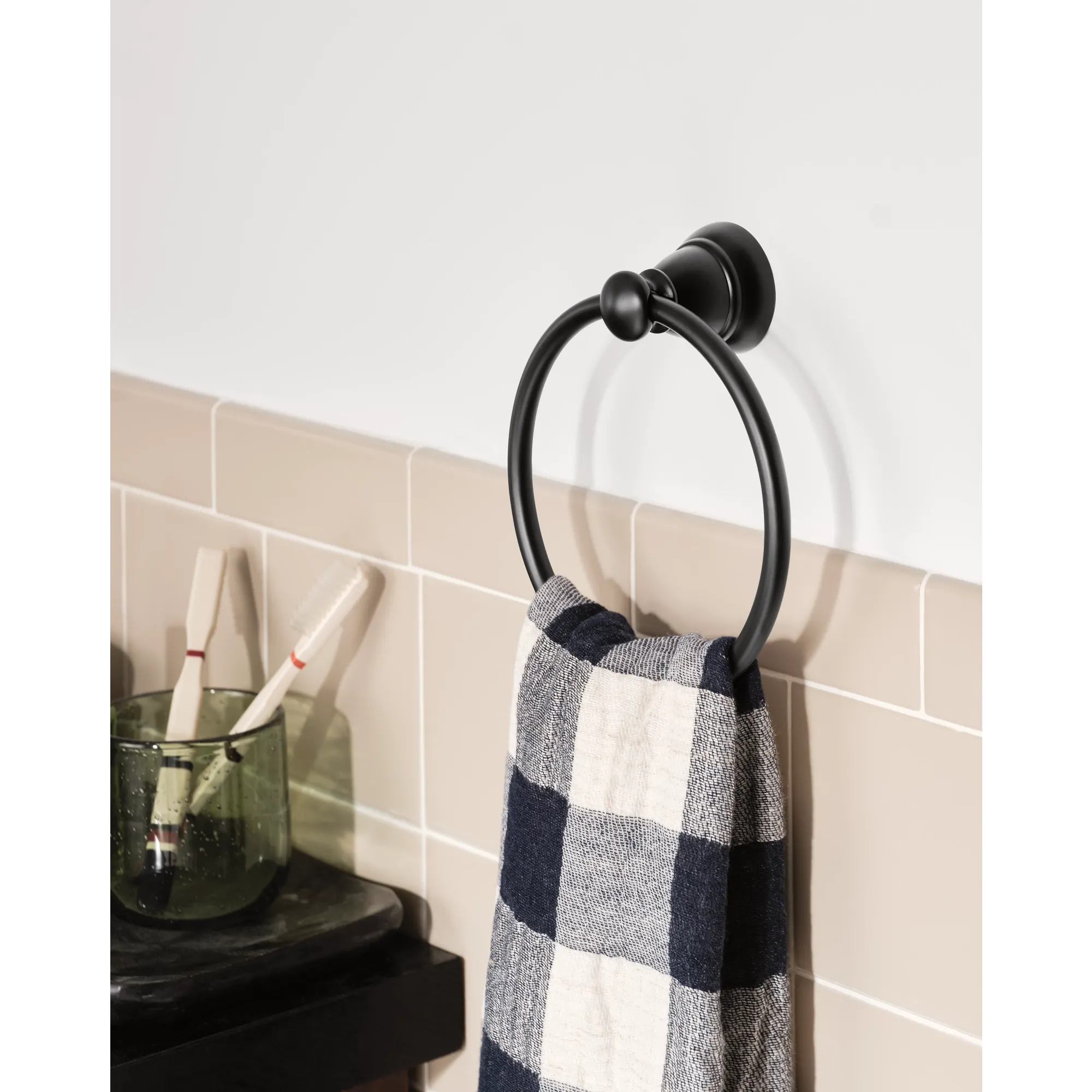 Banbury Towel Ring - Image 8