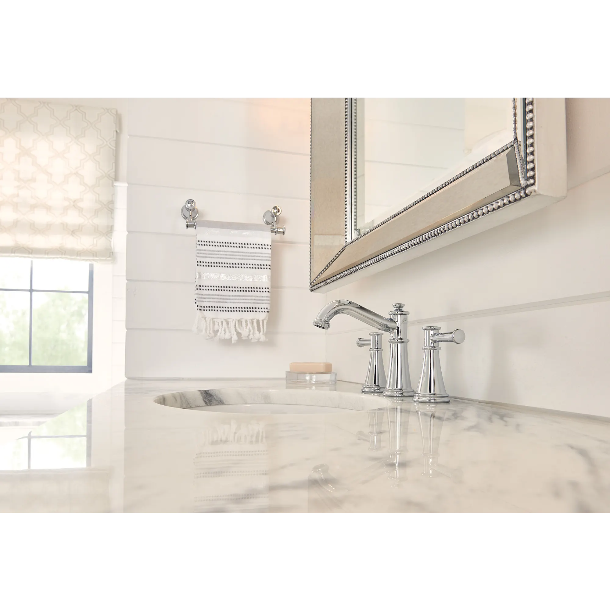 Belfield Hand Towel Bar - Image 4